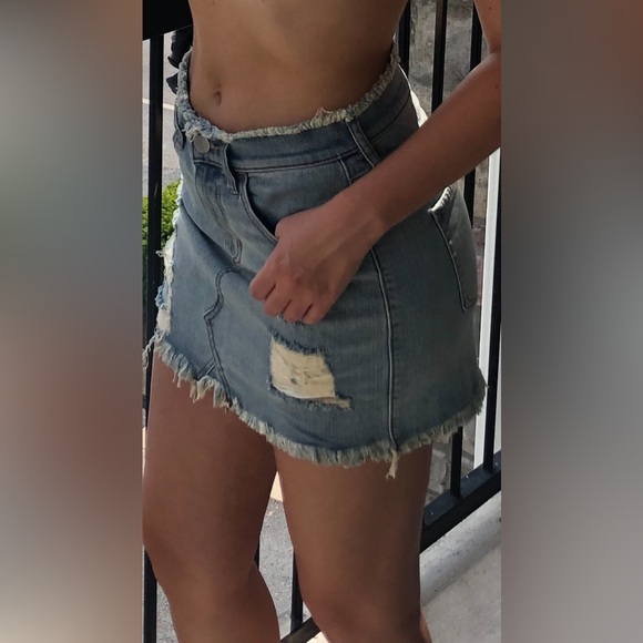 NWT Express distressed denim skirt - Picture 1 of 5